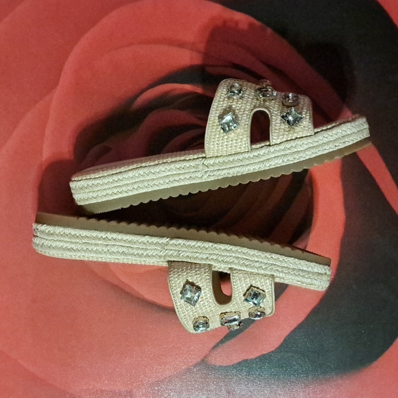 Jessica Simpson Sandals - Picture 5 of 6